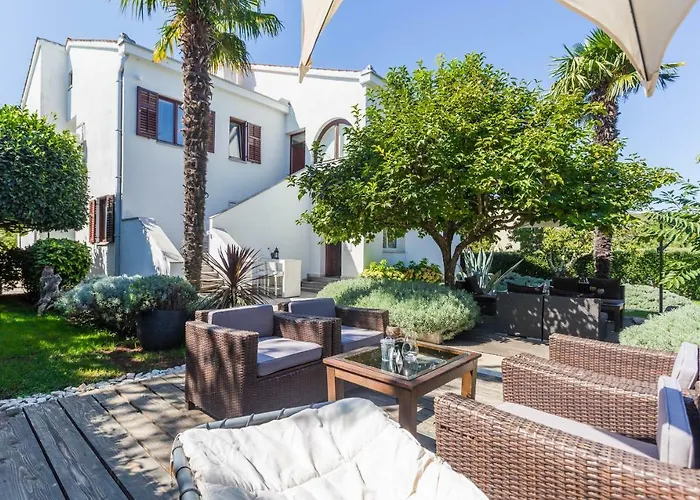 Apartments Bori